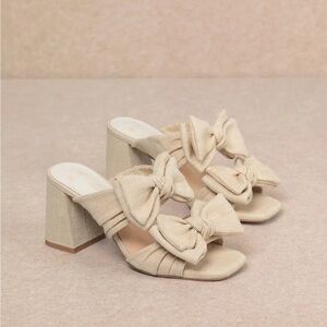 Mi.iM Cream Bow Heeled Sandals